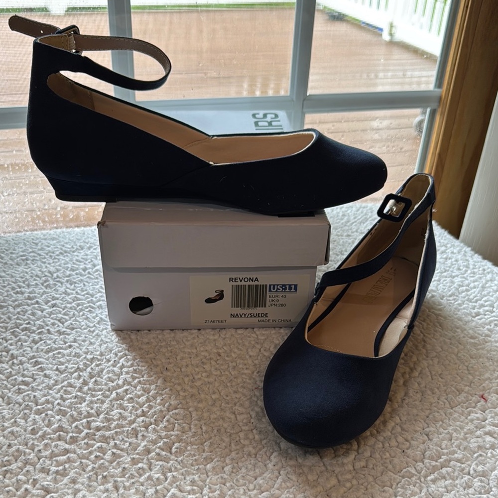 Dream Pairs Blue Ballet Flats with Ankle Straps